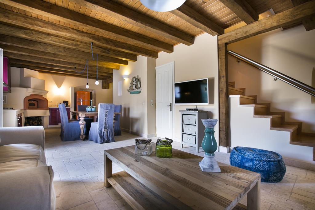 Iconic Villas - Villa Vada Agia Efimia Værelse billede