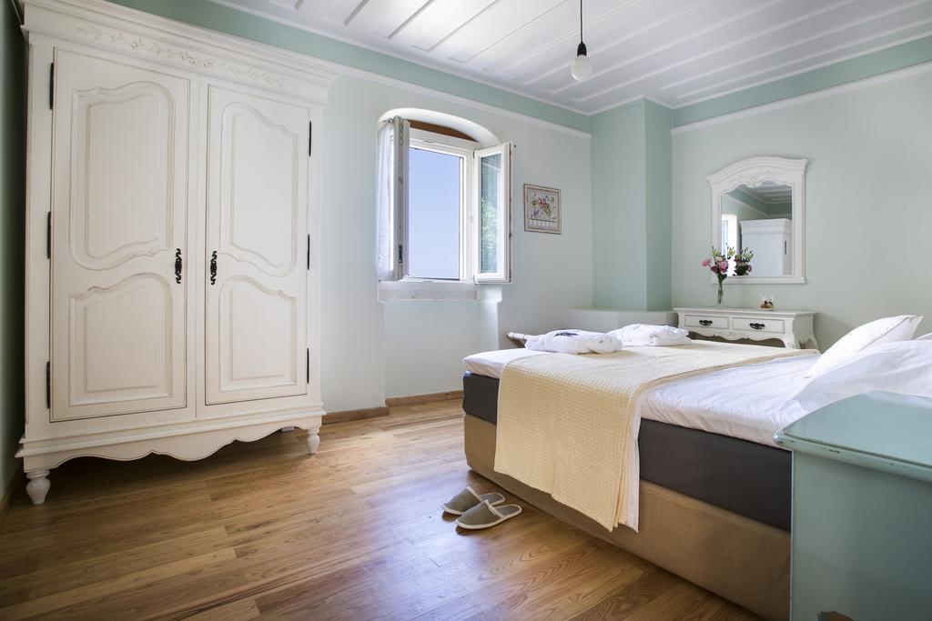 Iconic Villas - Villa Vada Agia Efimia Værelse billede